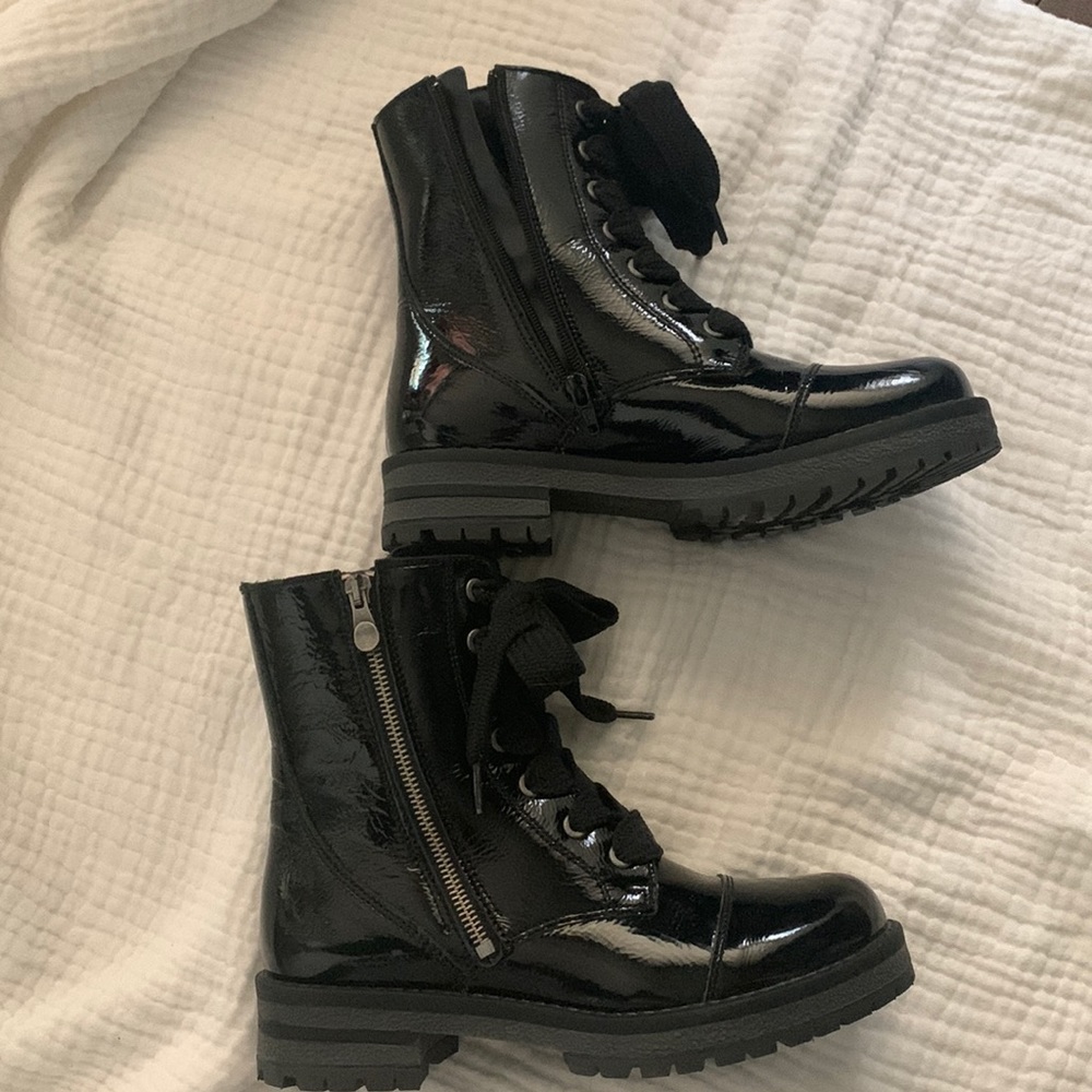 Black Patten Bos & Co lace up boot